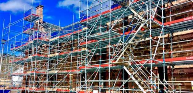 What is scaffolding and their advantages in construction and installation work